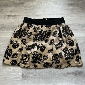 Forever 21 Skirt Metallic Floral Velvet  Black & Gold